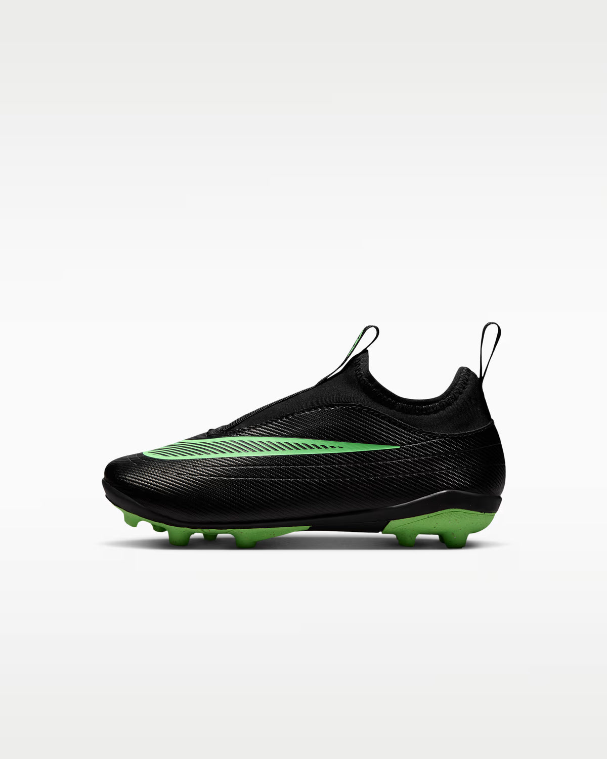 IO1486-001 NIKE JR MERCURIAL VAPOR 17 CLUB FG